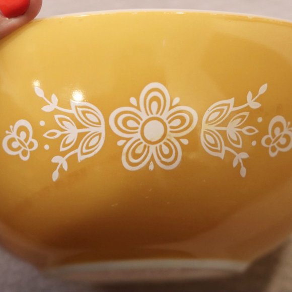PYREX Butterfly Gold Cinderella Bowl Set of 4 - Picture 7 of 10